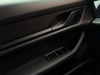 Porsche Taycan -