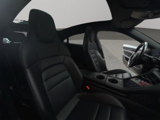 Porsche Taycan -