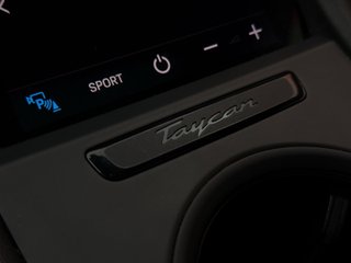 Porsche Taycan -