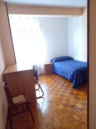 Se alquila piso por habitaciones, curso 2026/27