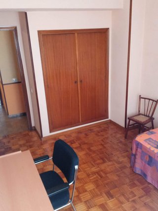 Se alquila piso por habitaciones, curso 2026/27