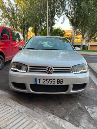 Volkswagen Golf 2000