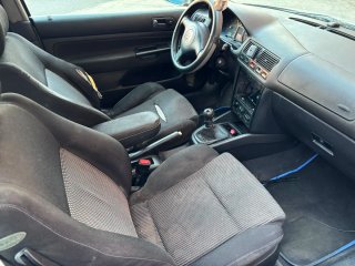 Volkswagen Golf 2000