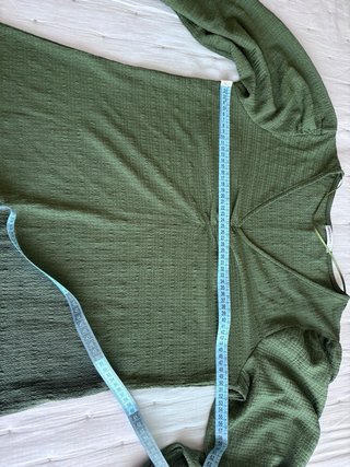 Camiseta verde manga larga talla L