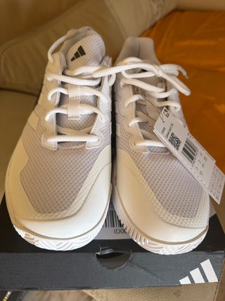 Zapatillas Adidas Padel/Tenis Beige/Blanco