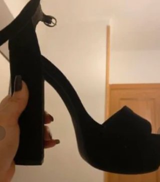 Zapatos de fiesta negros tacón fino