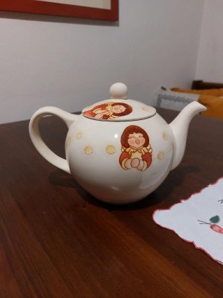 Teiera Thun in ceramica mai usata