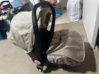 Carro de bebé completo como nuevo