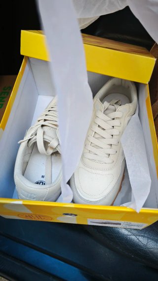 Zapatillas NYC Beige/Blanco Talla 38