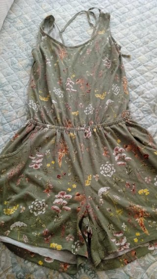 Monos, vestido y blusas M