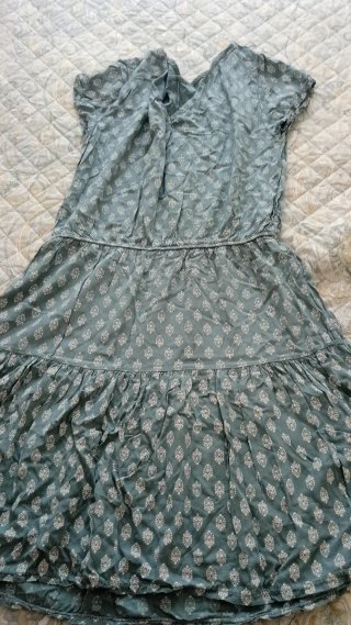 Monos, vestido y blusas M