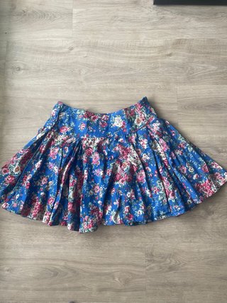 Falda floral azul y rosa
