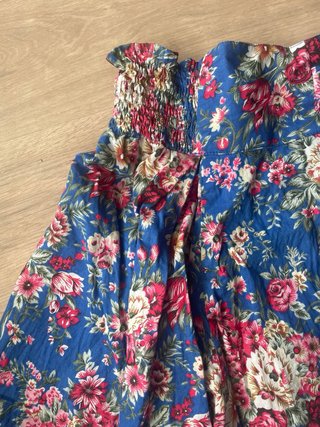 Falda floral azul y rosa