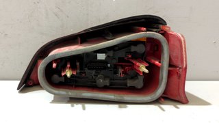 PILOTO TRASERO IZQUIERDO Peugeot 106 (S2)(04.1996->)