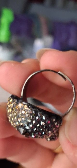 Anello teschio Swarovski dorato