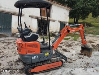 Mini excavadora HE17