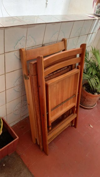 Sillas Plegables de Madera ( 3 und.)