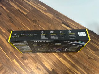 Teclado Corsair K95 RGB Platinum