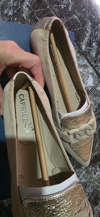 Mocasines Caprice Beige y Dorado Elegantes