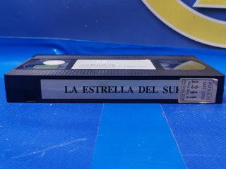 Película en VHS, - LA ESTRELLA DEL SUR - GEORGE SEGAL, URSULA ANDRESS, vhs