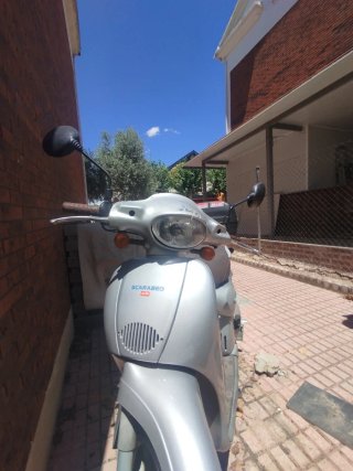 Aprilia Scarabeo Plata