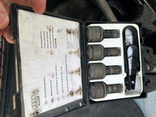Kit Audi A4 llanta-RuedaNUEVA-Tornillos-gato