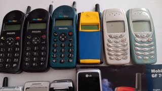 Lote Móviles Antiguos Philips, LG, Alcatel, Sony