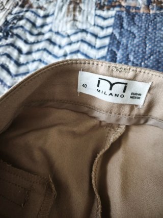 Pantalón de verano beige