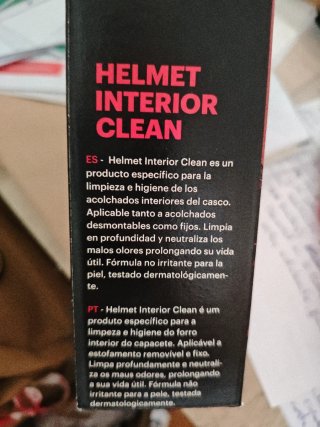 Pack Limpia Casco Motul + Paño Microfibra