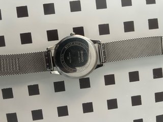 Reloj Casio Plata Malla Milanesa LTP-E140