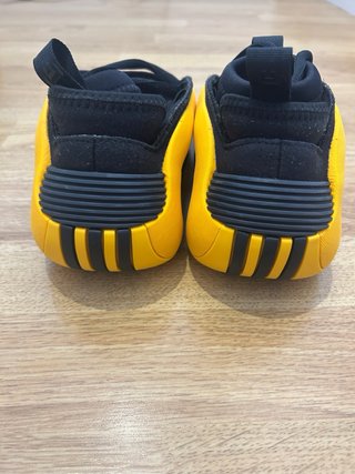 Zapatillas Adidas Harden Baloncesto Amarillas