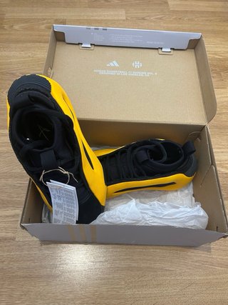 Zapatillas Adidas Harden Baloncesto Amarillas