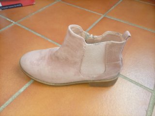 Botas bajas rosa con cremallera