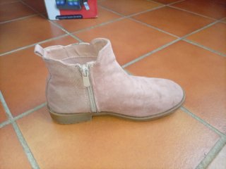 Botas bajas rosa con cremallera