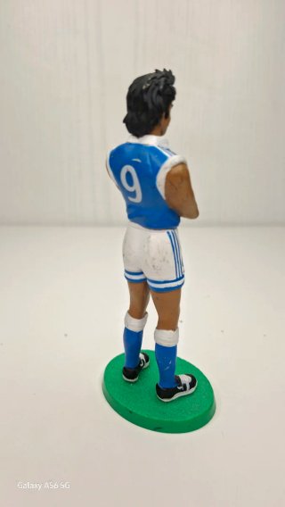 Statuette Holly-Lenders-Ross-Leggi descrizione