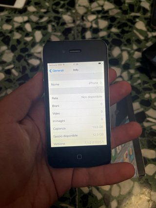 iPhone 4G 16GB Nero/Argento
