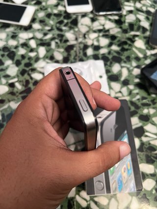 iPhone 4G 16GB Nero/Argento