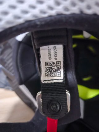Airoh Twist 2.0 XL + Raven Edge Chrome
