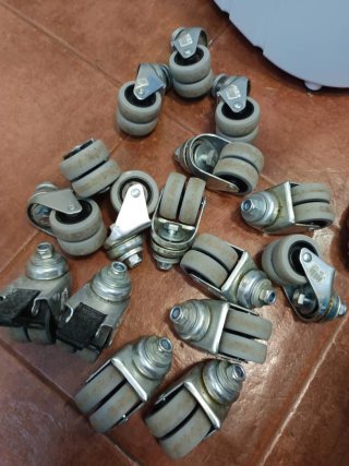 Ruedas dobles para muebles y armarios