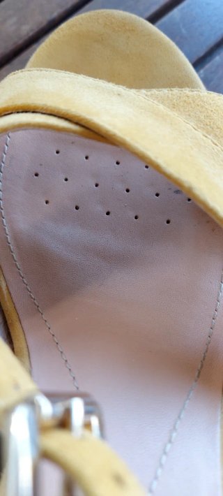 Sandalias Geox Amarillas