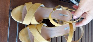 Sandalias Geox Amarillas