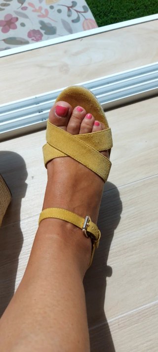 Sandalias Geox Amarillas