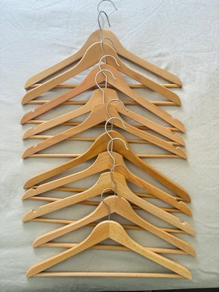 Lote 10 perchas de Madera de Ikea
