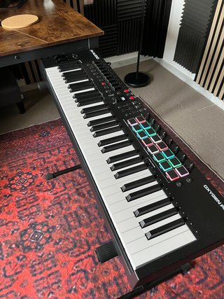 M-Audio Oxygen Pro 61 Teclado MIDI + Soporte