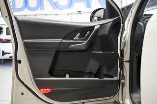 Mahindra XUV500 AWD (4X4) W6 - 7 plazas