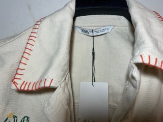 Chaqueta vaquera beige Zara bordada M/L