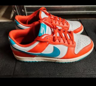 Nike Dunk Arancioni e Azzurre