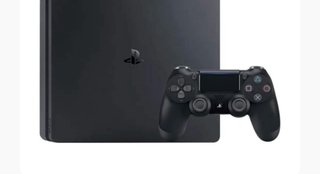 PS4 (PlayStation 4) Negra + 3 Juegos