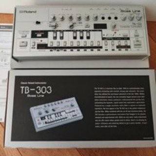 Roland TB-03 Bass Line