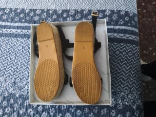 Sandalias negras Inside